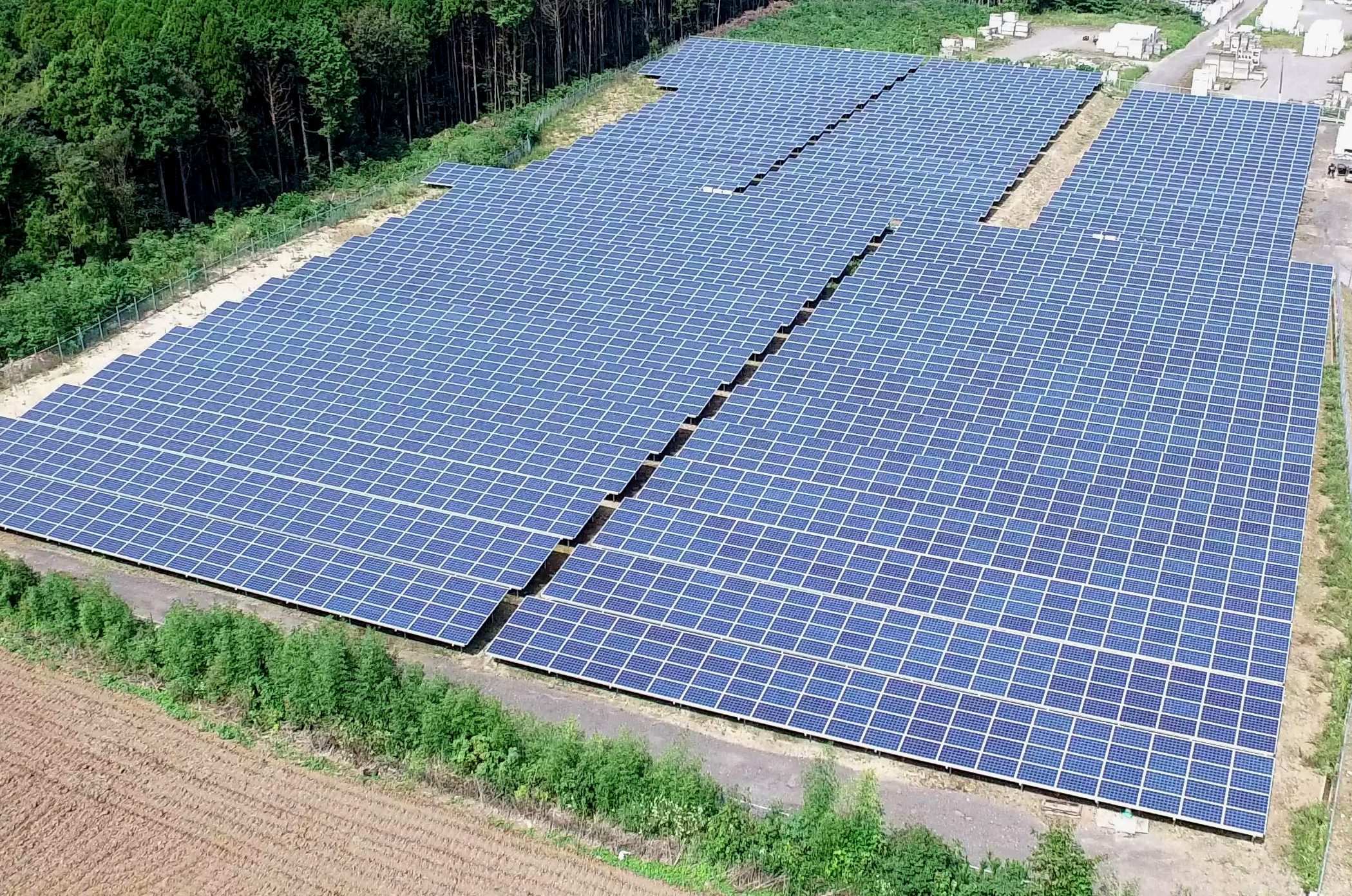 長崎県雲仙市<br />
システム容量：1,193.9kW