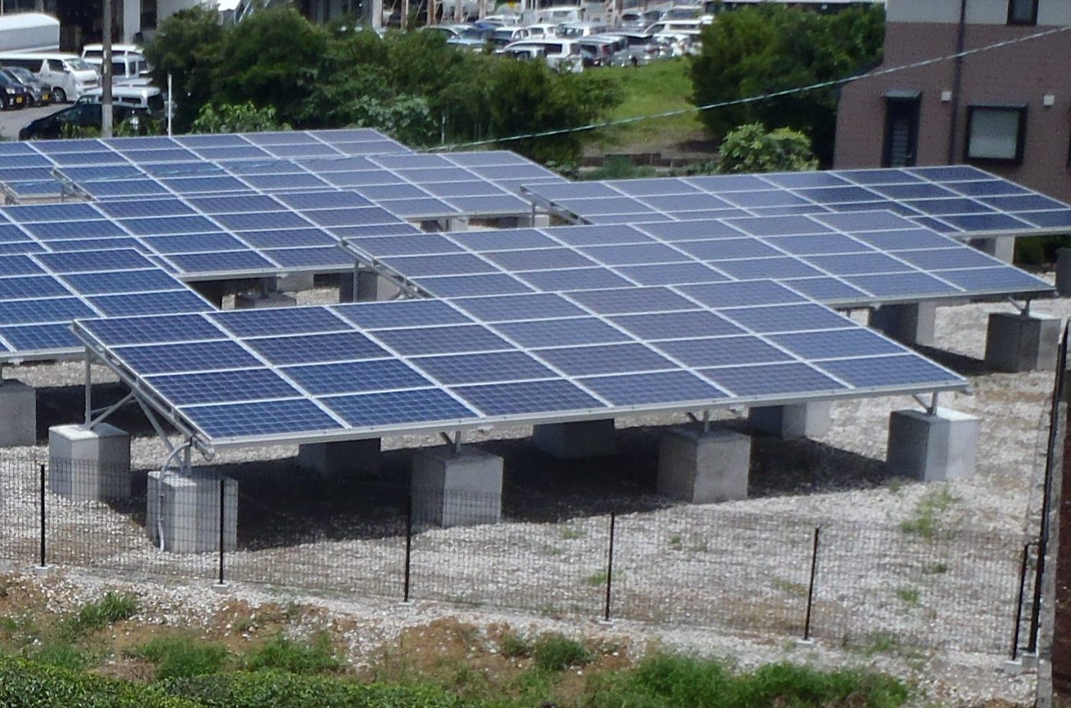 静岡県静岡市<br />
システム容量：57.2kW