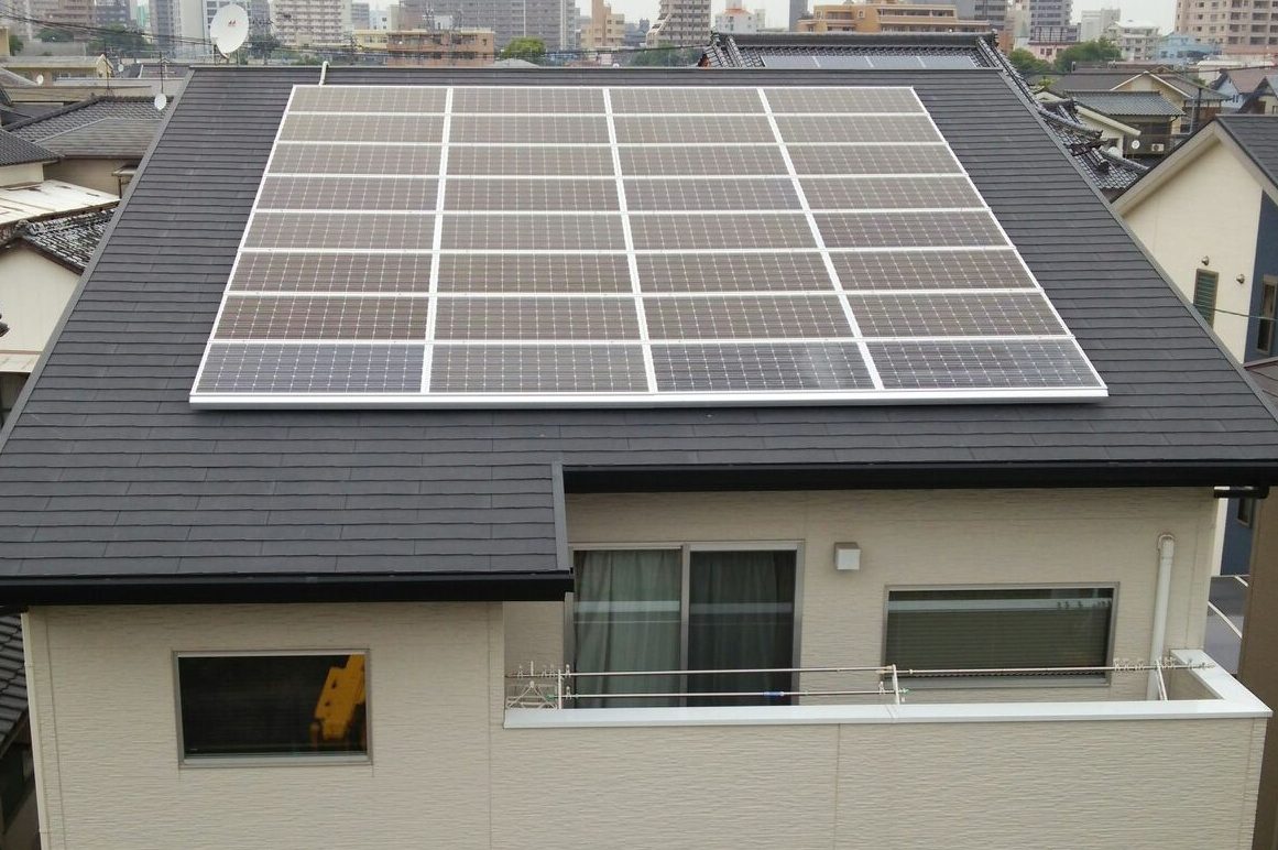 熊本県熊本市<br />
システム容量：6.4kW